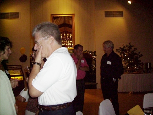 Reunion 2007! What is Michael Falkow contemplating? (Uploaded by Jane Hartman Segal)